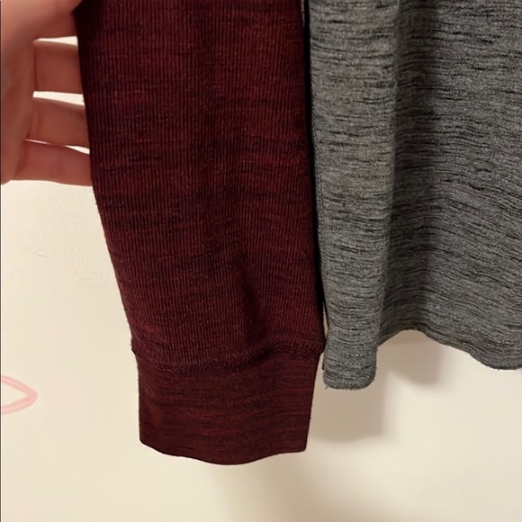 American Eagle Outfitters Gray and Maroon Long Sleeve Tee - Picture 4 of 5